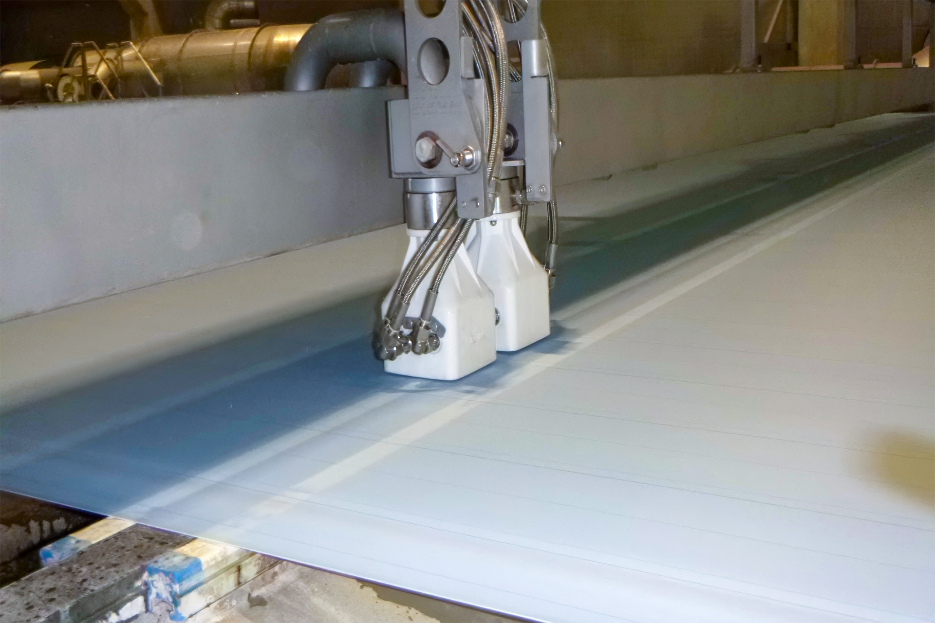 FabriCare: Ultra-high-pressure cleaning systems for paper machines